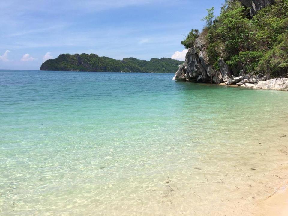 Se San Beach Resort-Isla De Gigantes Carles Esterno foto